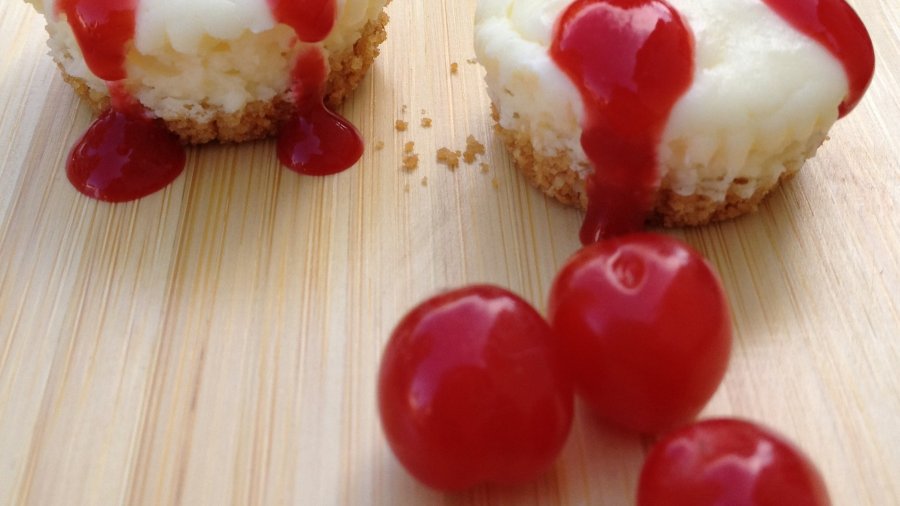 Recipe: Nanking Cherry Cheesecake Bites